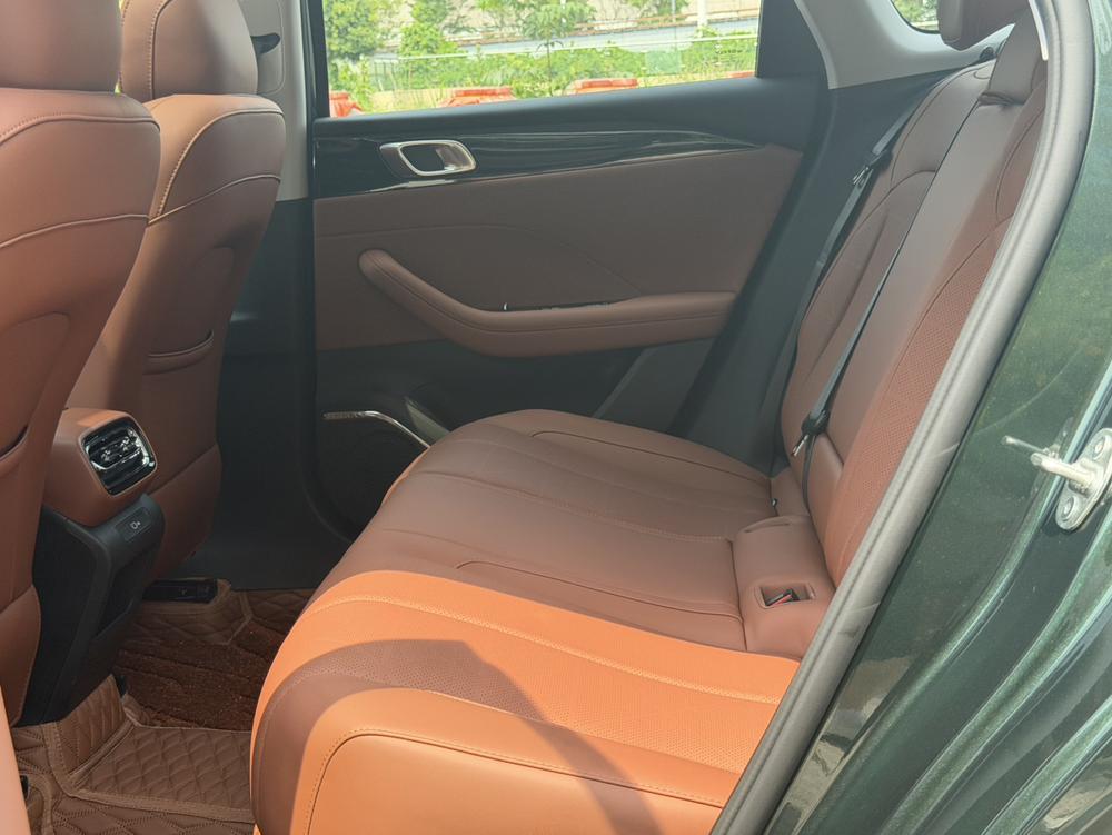 GEELY Emgrand 2025 #29 GEELY Emgrand 2025 immagine di auto #29