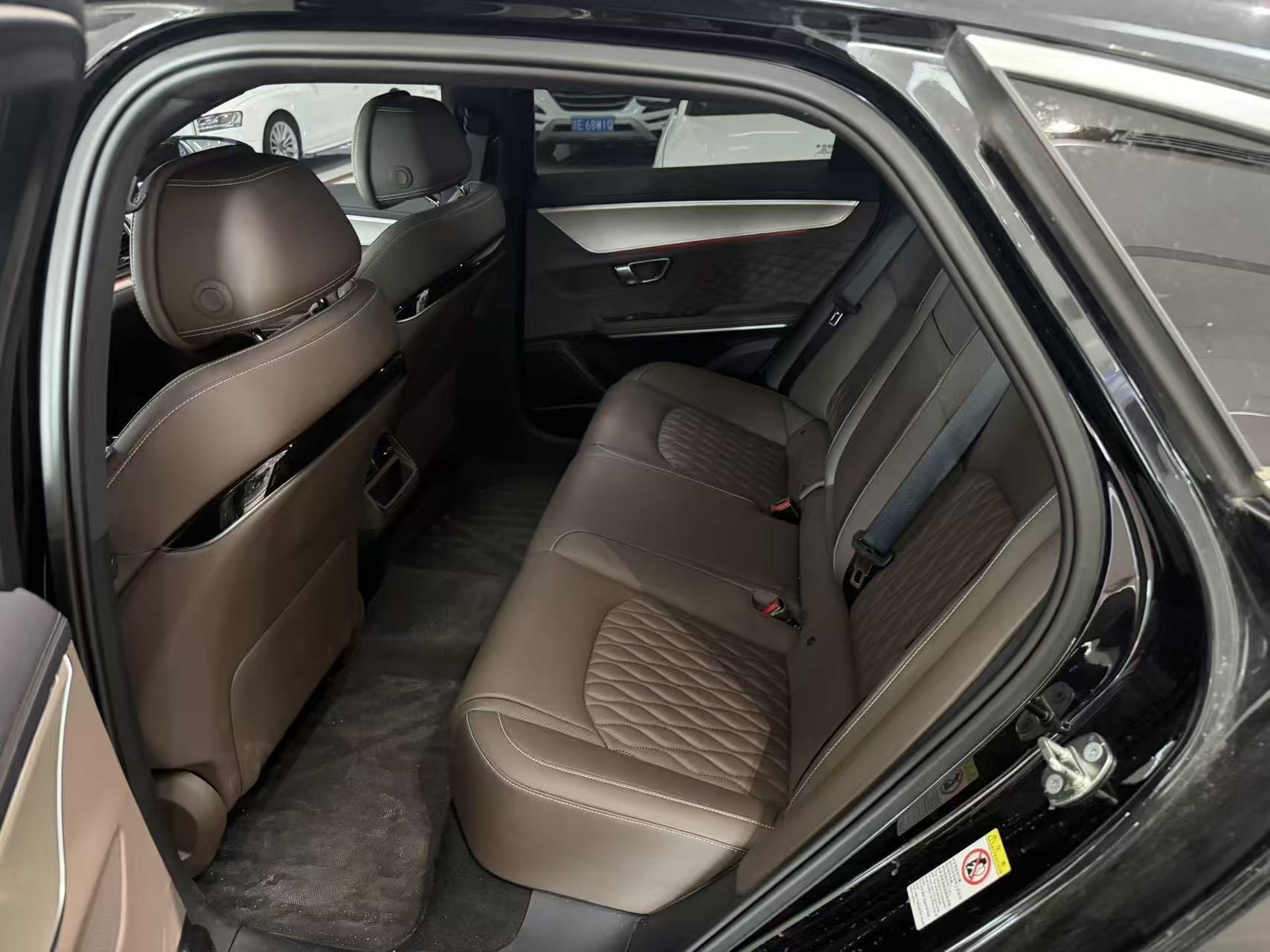 BYD Han 2024 car image #5