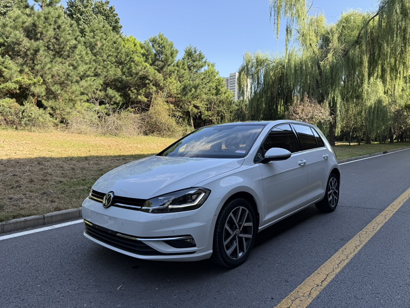 Volkswagen Golf 2018 Volkswagen Golf 2018 car image