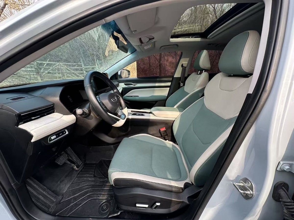 GEELY Emgrand L HiP 2023 car image #4