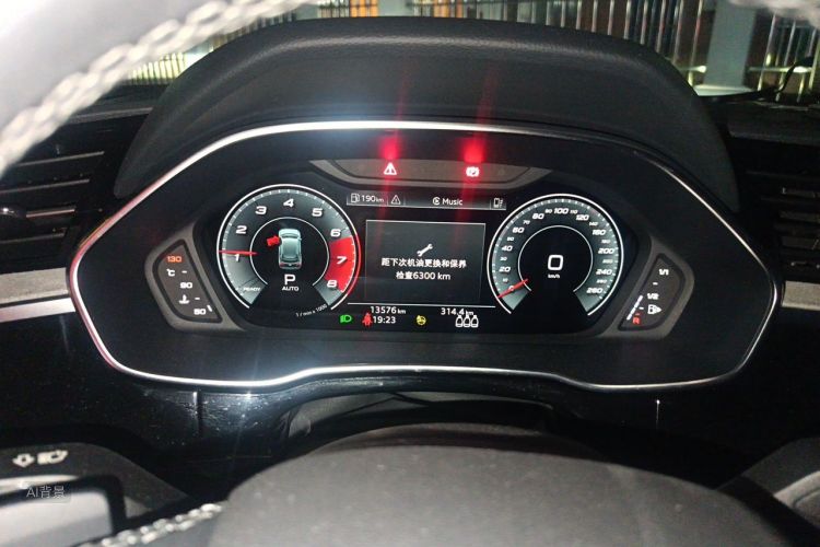 Audi Q3 2025 car image #13