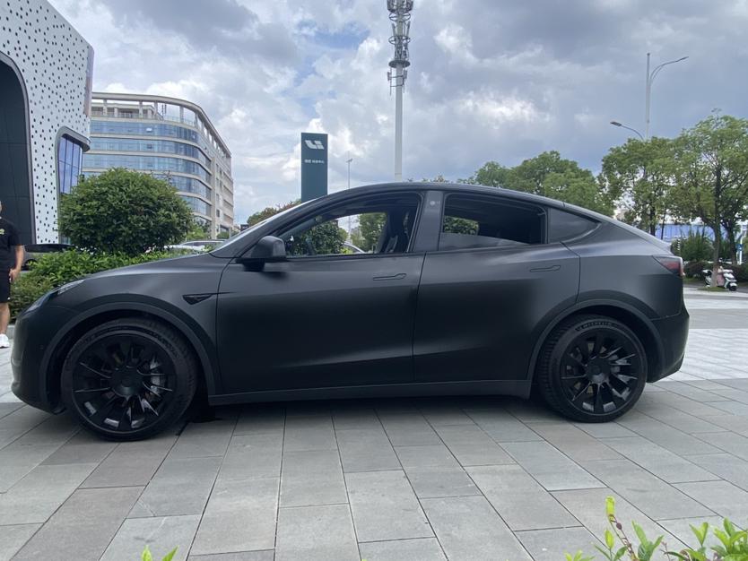 Tesla Model Y 2022 #4 Tesla Model Y 2022 car image #4