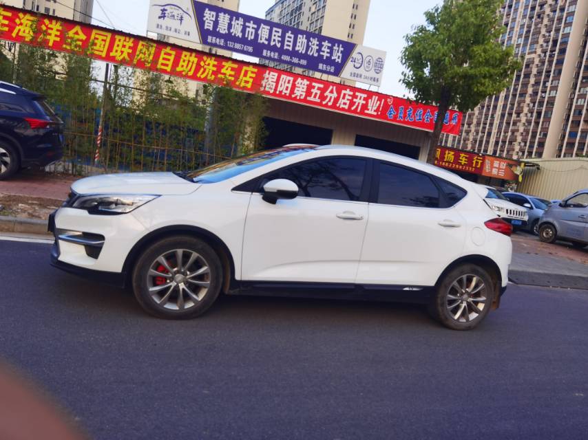 GEELY Emgrand GS 2018 car image #4