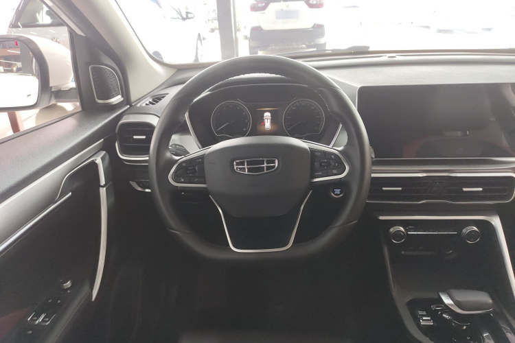 GEELY Coolray 2021 #15 GEELY Coolray 2021 car image #15