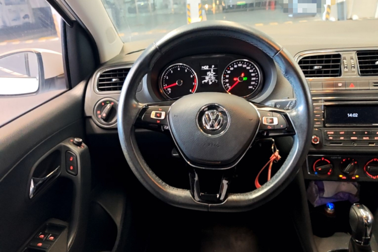 Volkswagen Polo 2017 #12 Volkswagen Polo 2017 car image #12