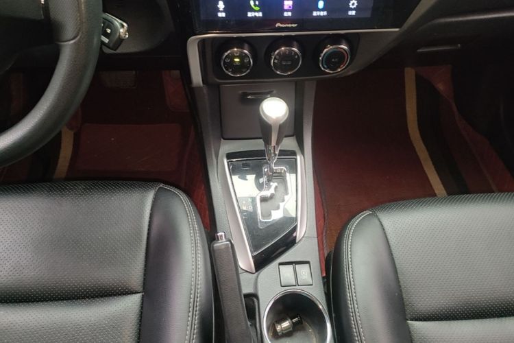 Toyota Corolla 2018 #14 Toyota Corolla 2018 car image #14