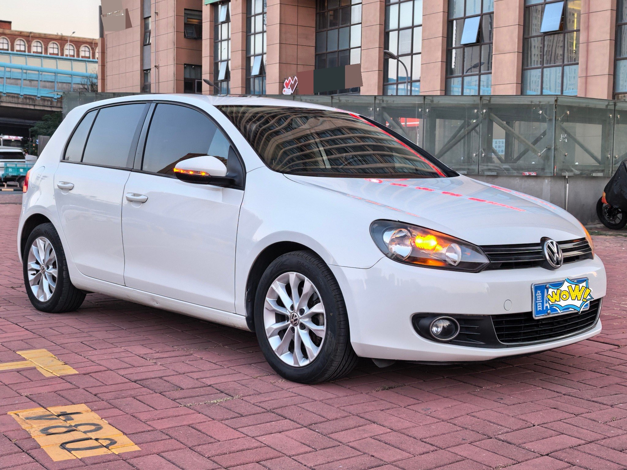 Volkswagen Golf 2012 car image #3