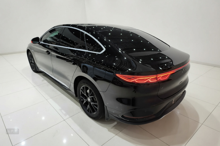 BYD Han 2023 car image #5