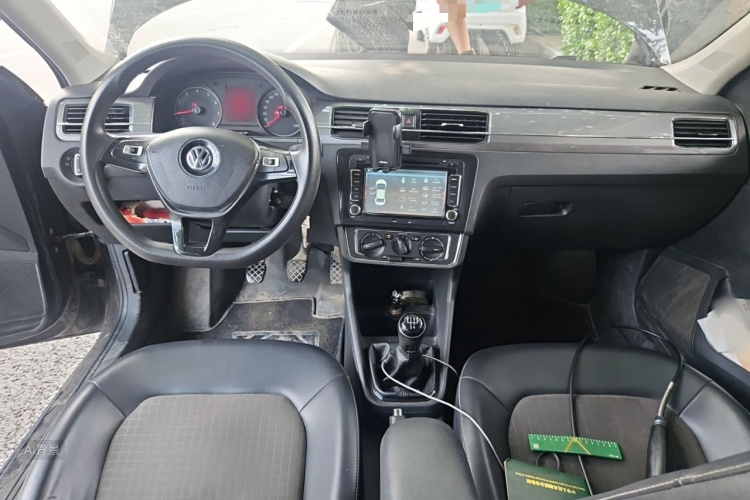 Volkswagen Santana 2018 car image #11
