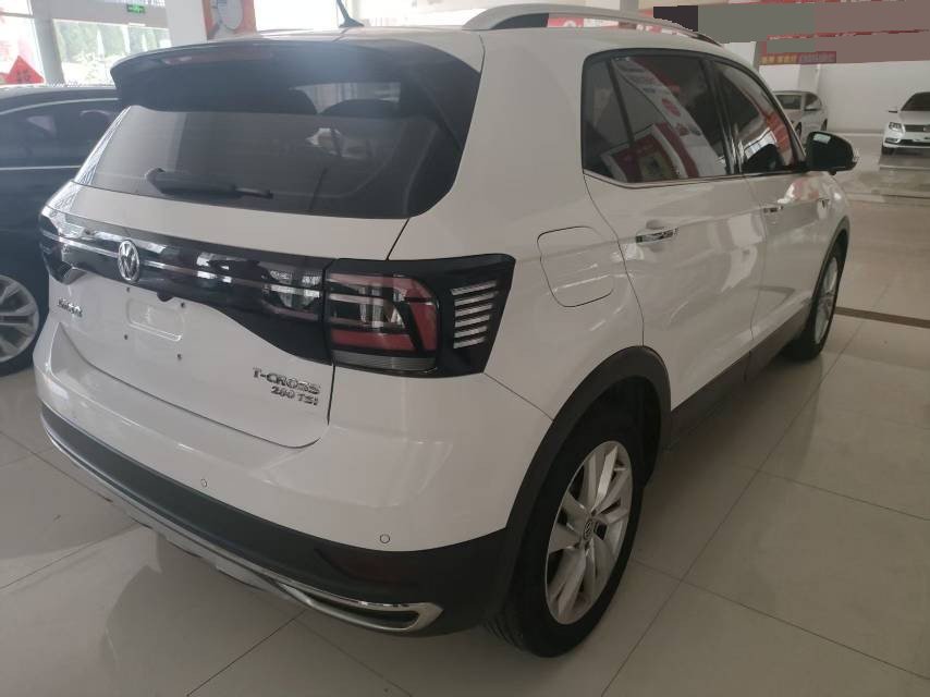 Volkswagen T-Cross 2019 car image #5