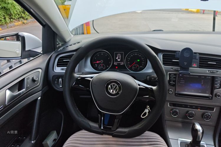 Volkswagen Golf 2015 car image #12