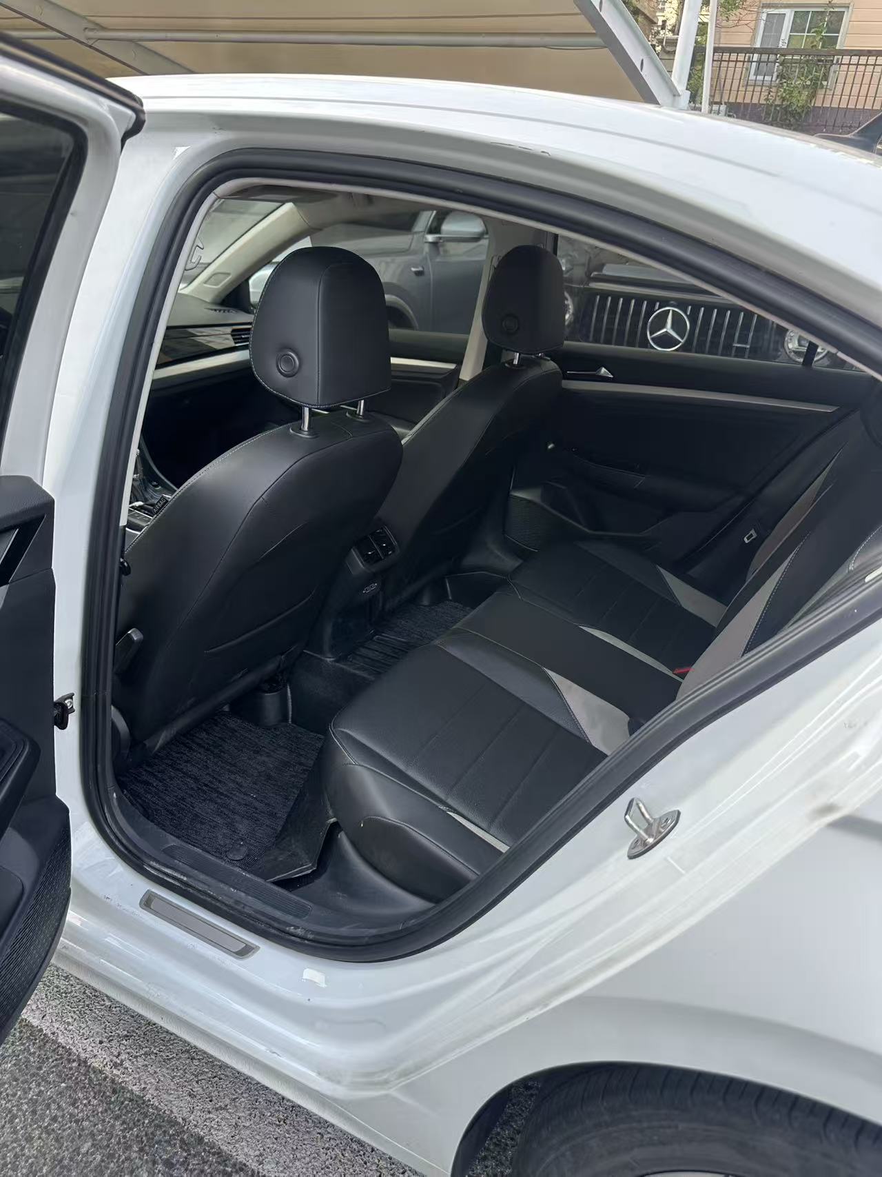 Volkswagen Bora Pure Electric 2021 imagen de coche #6