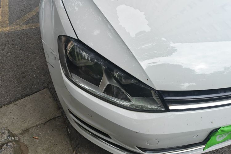 Volkswagen Golf 2017 car image #8