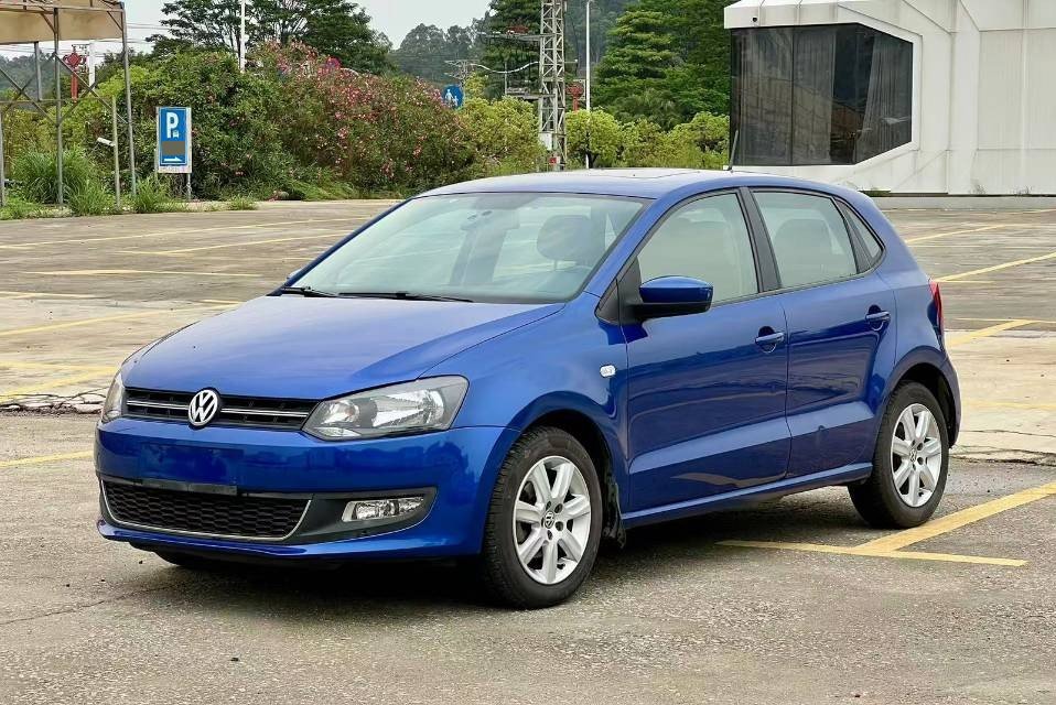Volkswagen Polo 2012 car image 