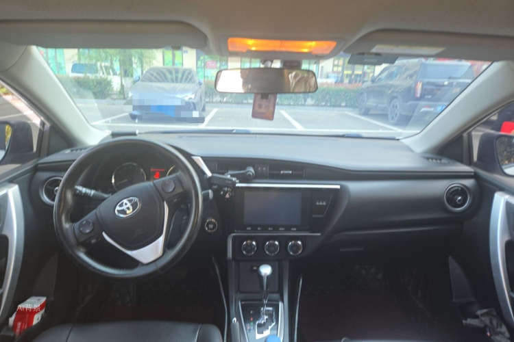 Toyota Corolla 2019 car image #11