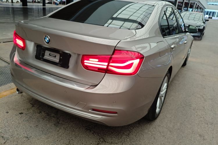 BMW 3 Series 2016 #8 BMW 3 Series 2016 car image #8