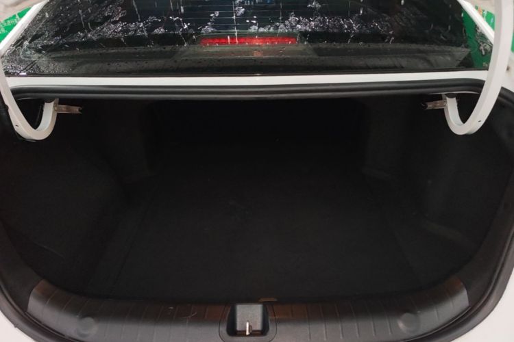 GEELY Emgrand L HiP 2022 car image #19