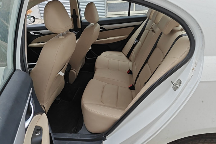 GEELY Emgrand 2018 #17 GEELY Emgrand 2018 immagine di auto #17