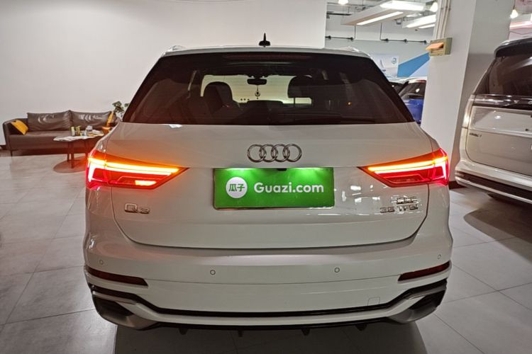 Audi Q3 2024 car image #4