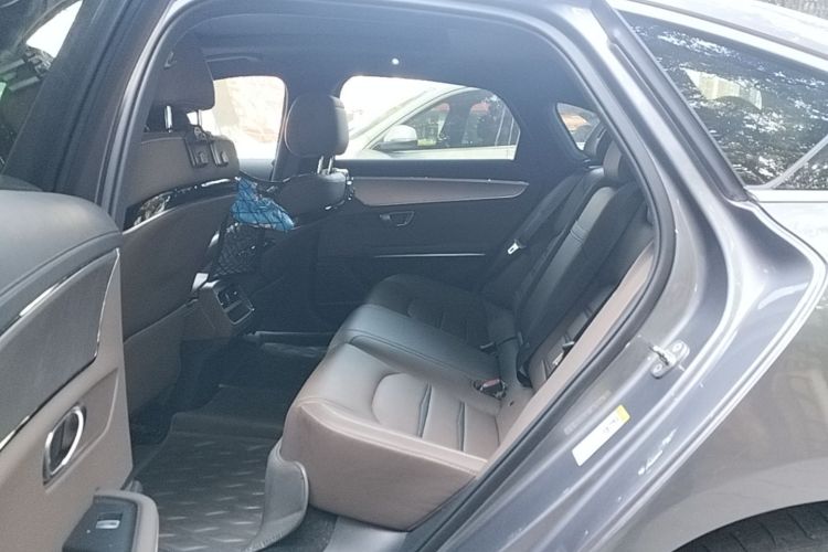 BYD Han 2021 immagine di auto #17