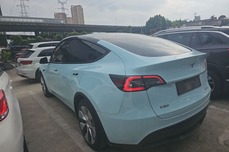 Tesla Model Y 2022 #7 Tesla Model Y 2022 car image #7
