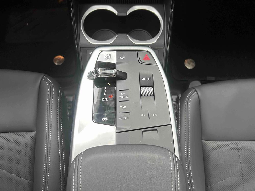 BMW X1 2023 car image #14
