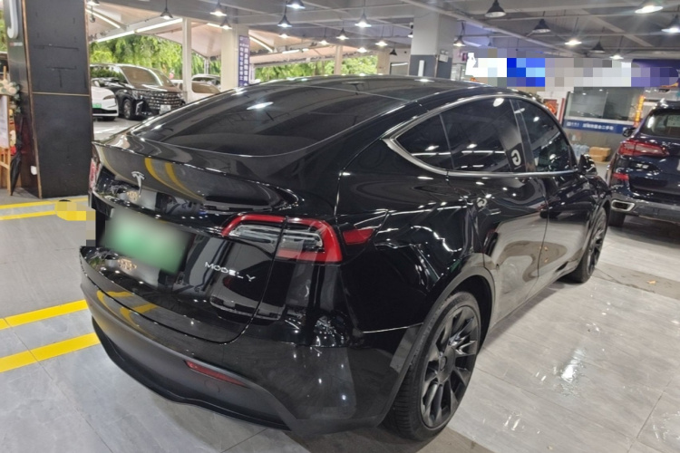 Tesla Model Y 2022 #7 Tesla Model Y 2022 car image #7
