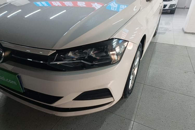 Volkswagen Polo 2020 car image #23
