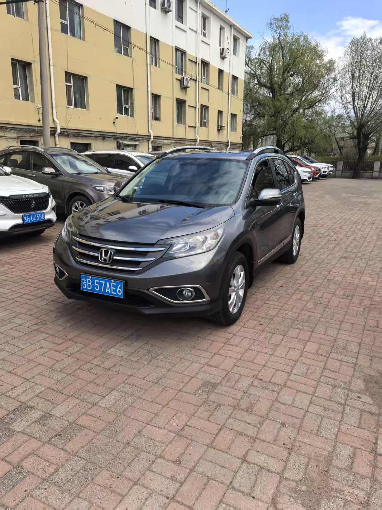 2013 2013 car image
