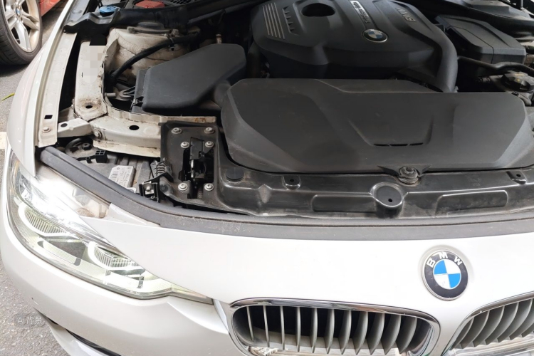 BMW 3 Series 2019 #8 BMW 3 Series 2019 car image #8