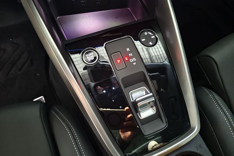 Audi A3 2024 car image #14