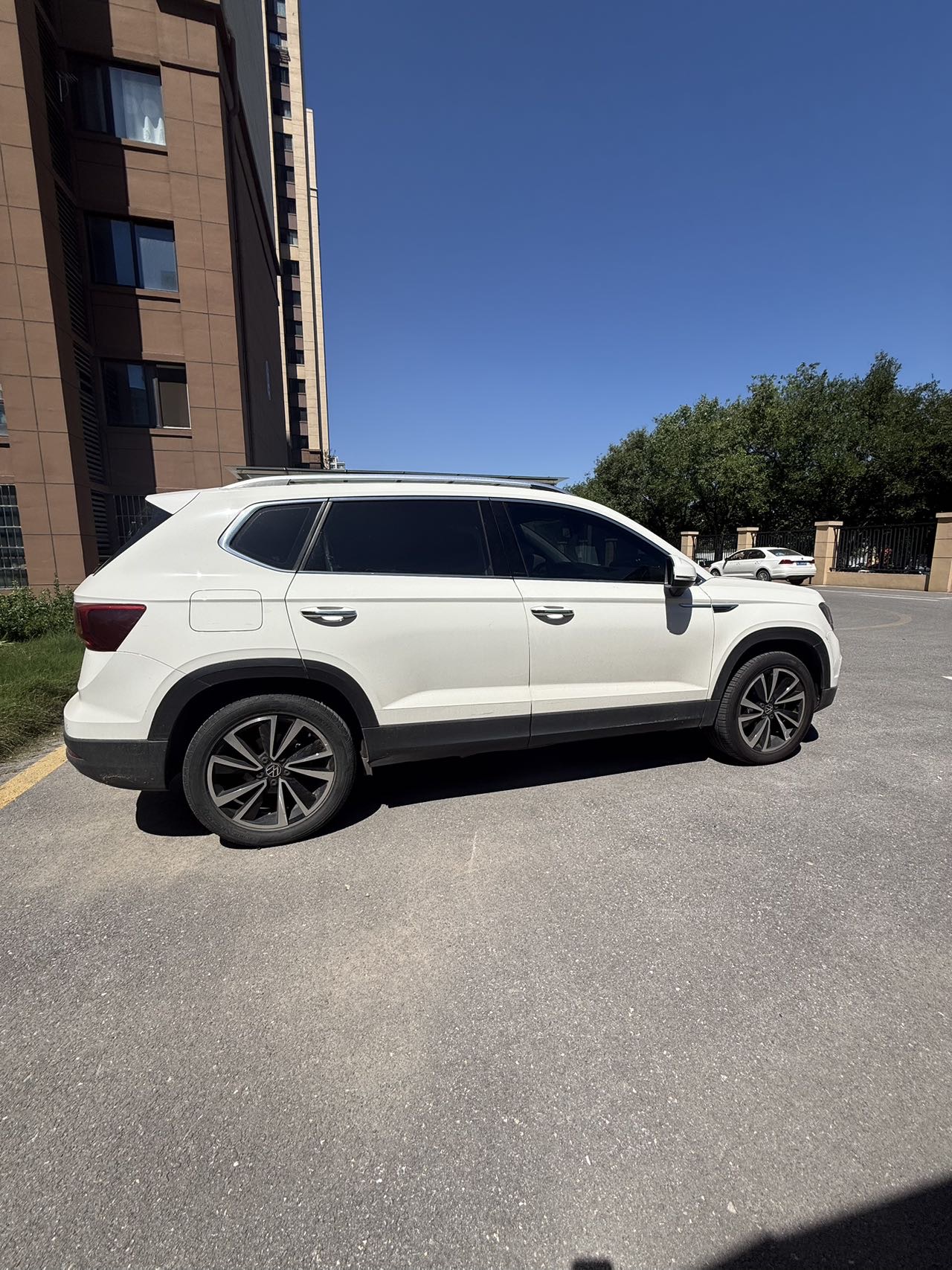 Volkswagen Tharu 2022 imagem de carro #8