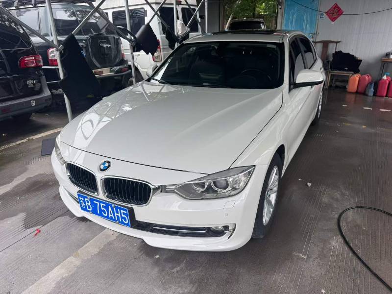 BMW 3 Series 2013 car image 