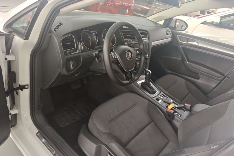 Volkswagen Golf 2019 #16 Volkswagen Golf 2019 car image #16