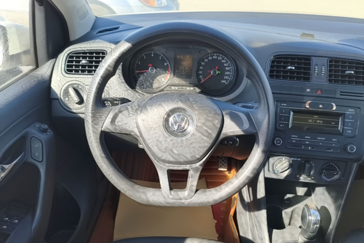 Volkswagen Polo 2018 #15 Volkswagen Polo 2018 car image #15
