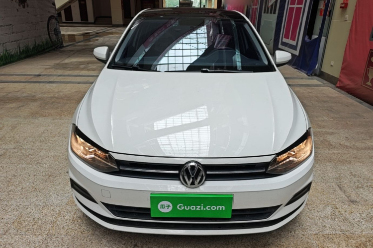 Volkswagen Polo 2020 car image #3