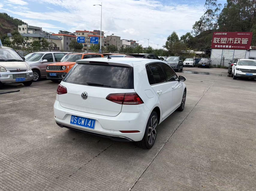 Volkswagen Golf 2019 #5 Volkswagen Golf 2019 car image #5
