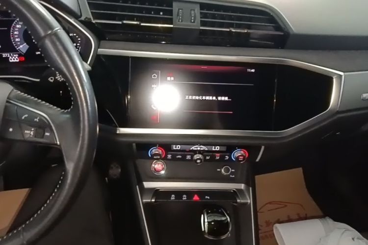 Audi Q3 2019 #13 Audi Q3 2019 car image #13
