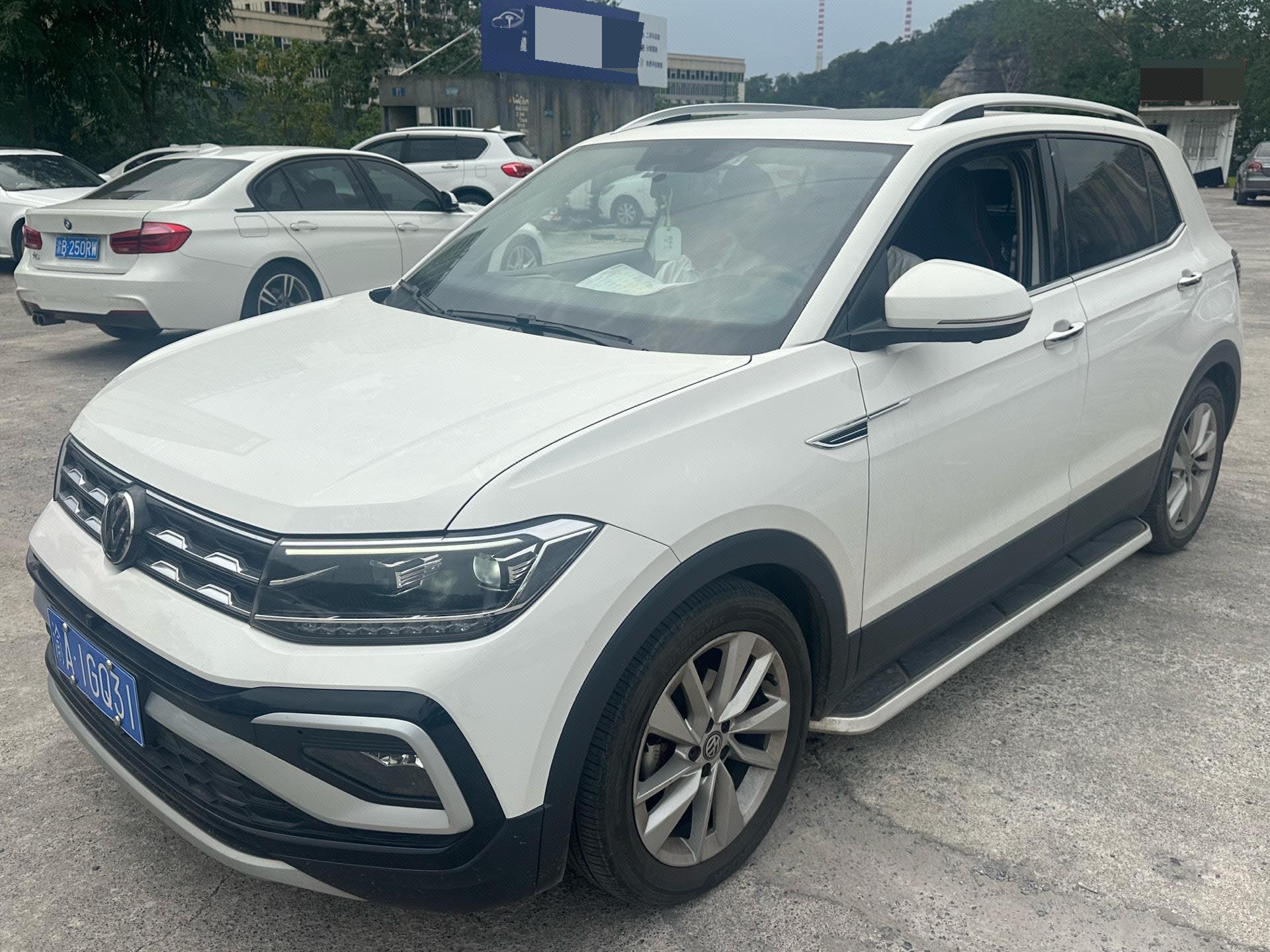 Volkswagen T-Cross 2019 car image 