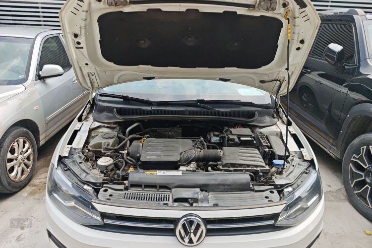 Volkswagen Polo 2021 car image #22