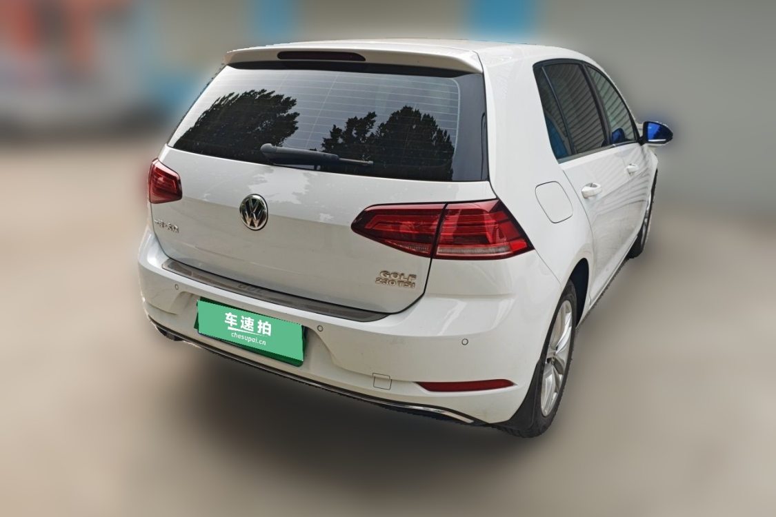 Volkswagen Golf 2018 car image #4