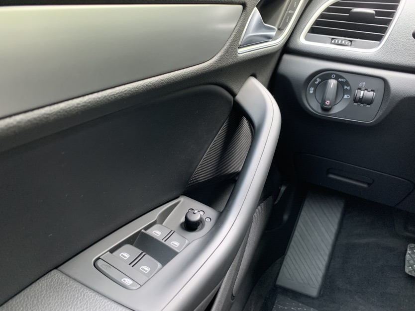Audi Q3 2019 #15 Audi Q3 2019 car image #15