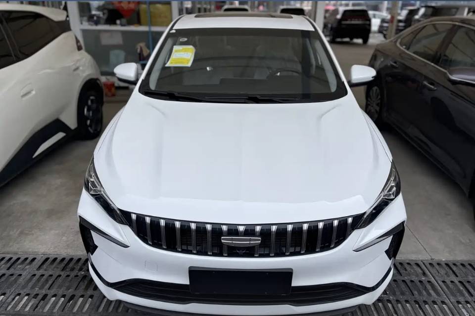 GEELY Binray 2026 car image #2