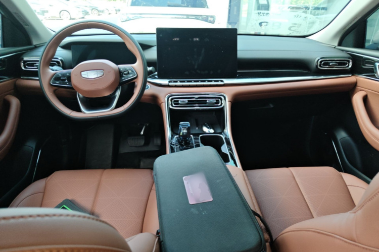 GEELY Emgrand 2026 #10 GEELY Emgrand 2026 car image #10