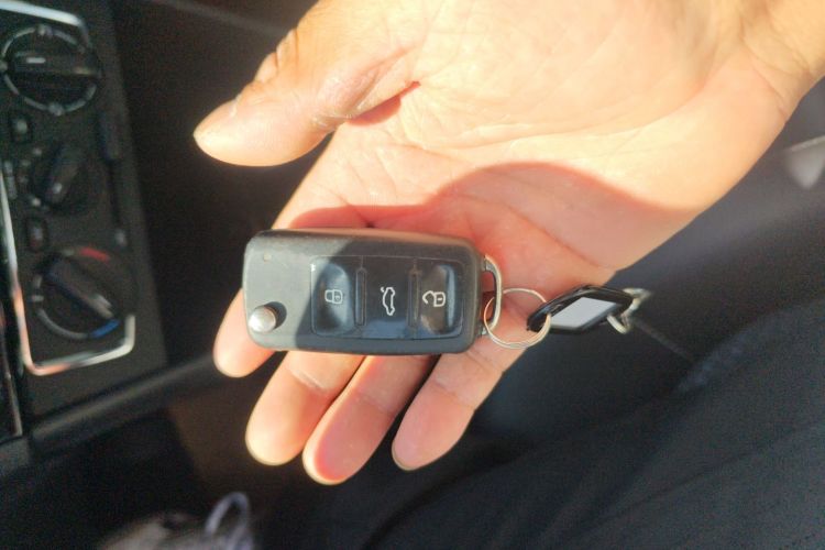 Volkswagen Santana 2016 صورة سيارة #9