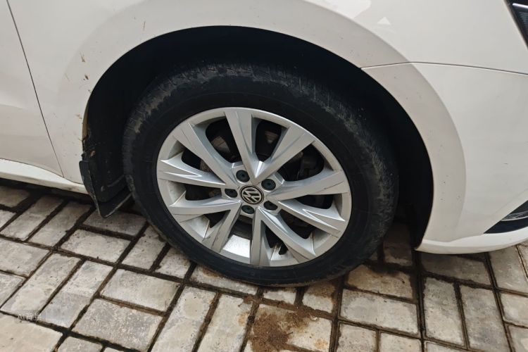 Volkswagen Lavida 2018 car image #9