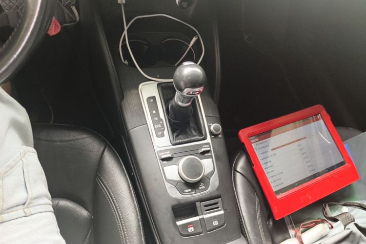 Audi A3 2017 immagine di auto #14
