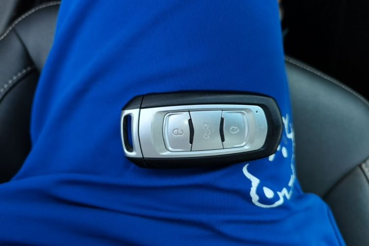 GEELY Emgrand 2016 car image #9