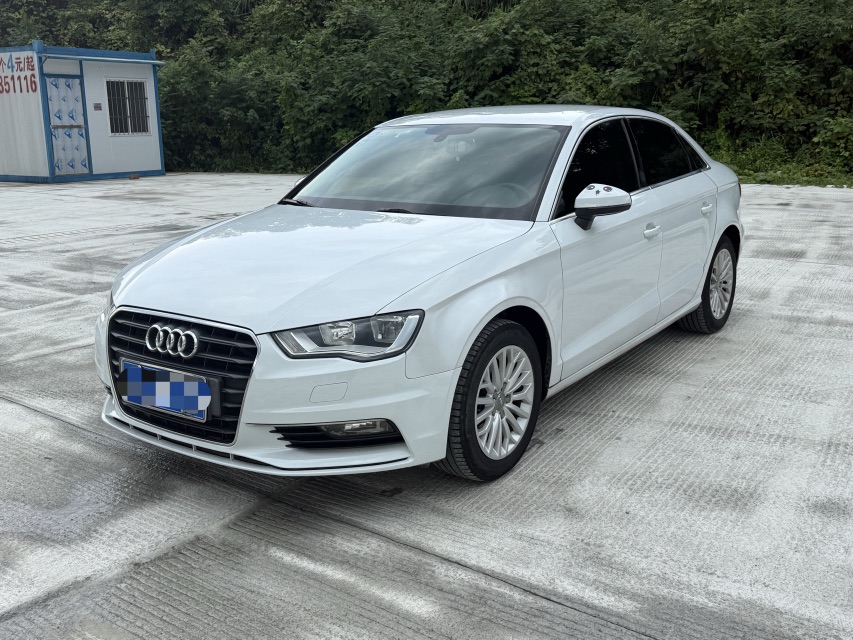 Audi A3 2017 car image #3