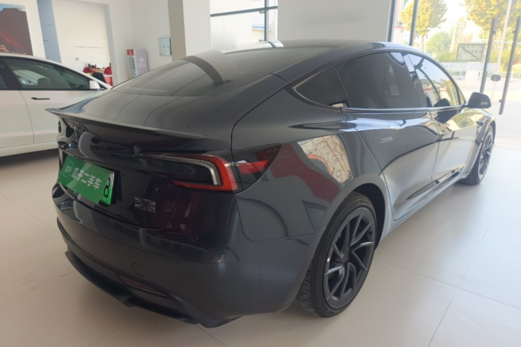 Tesla Model 3 2024 #7 Tesla Model 3 2024 car image #7